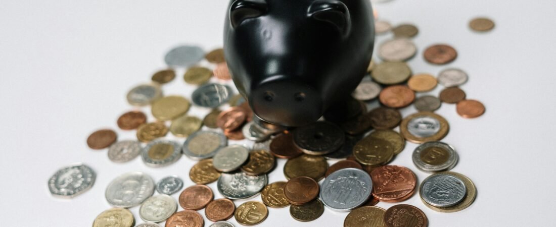 How to Balance Saving Money and Maintaining Quality of Life