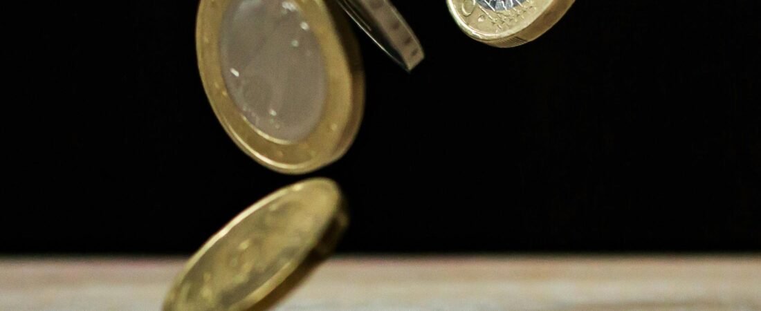 7 Financial Habits That Are Draining Your Money (And How to Fix Them!)